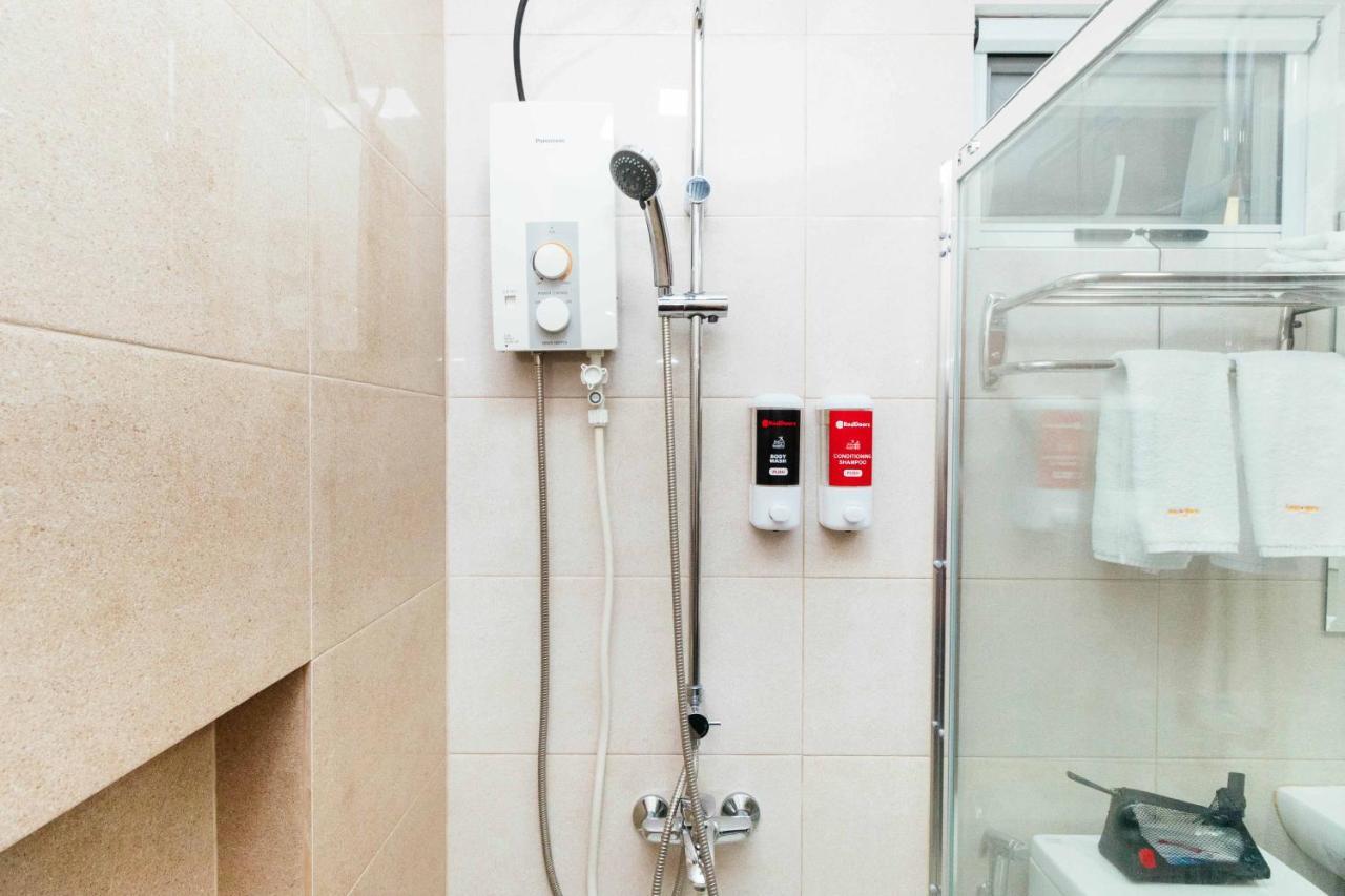 Reddoorz Premium @ Sampaloc Makati Hotel Makati City Екстериор снимка