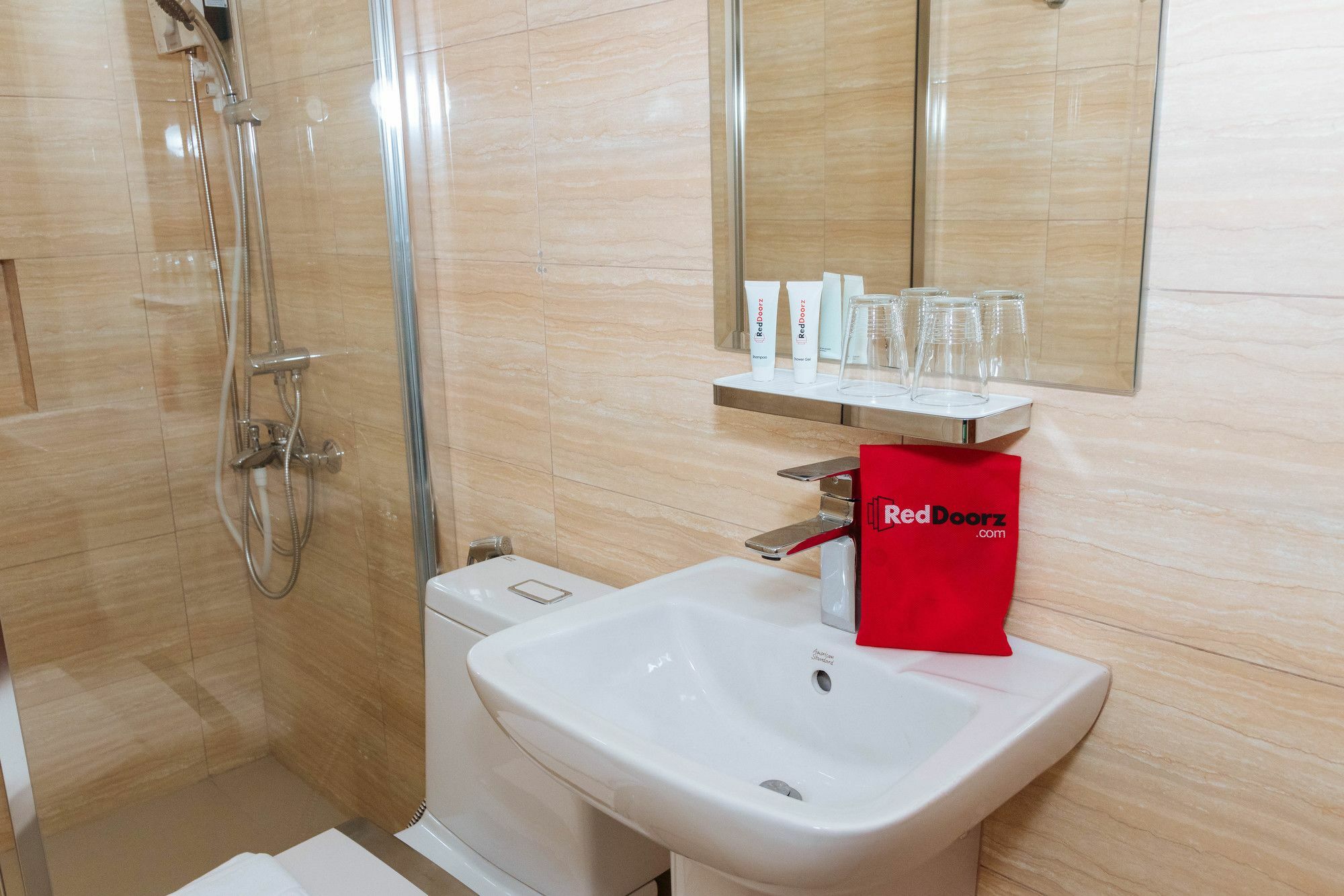 Reddoorz Premium @ Sampaloc Makati Hotel Makati City Екстериор снимка