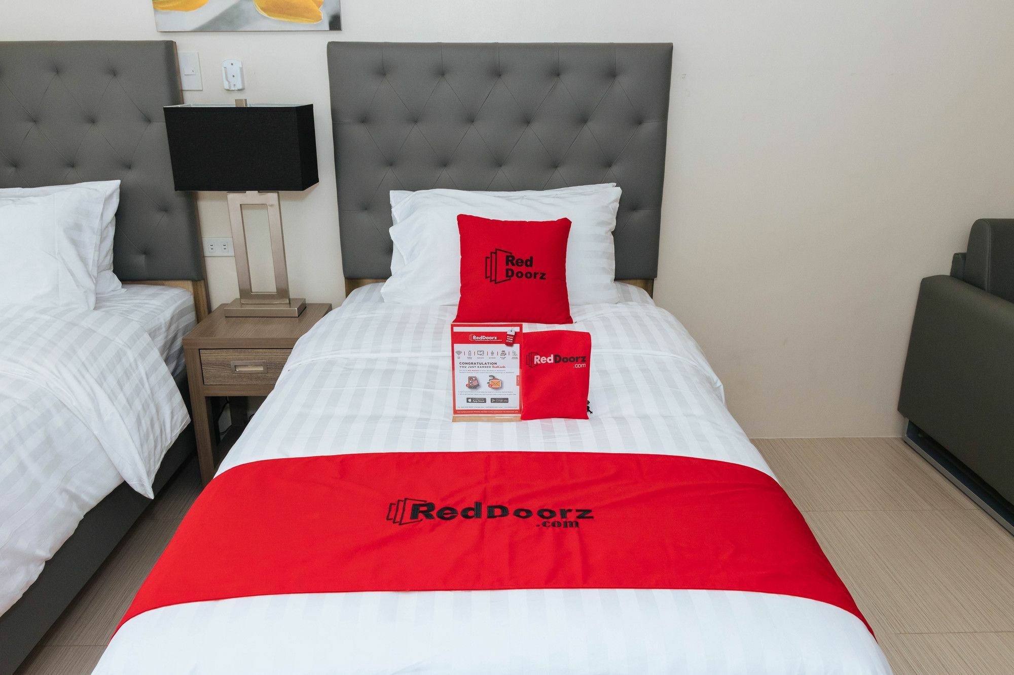 Reddoorz Premium @ Sampaloc Makati Hotel Makati City Екстериор снимка