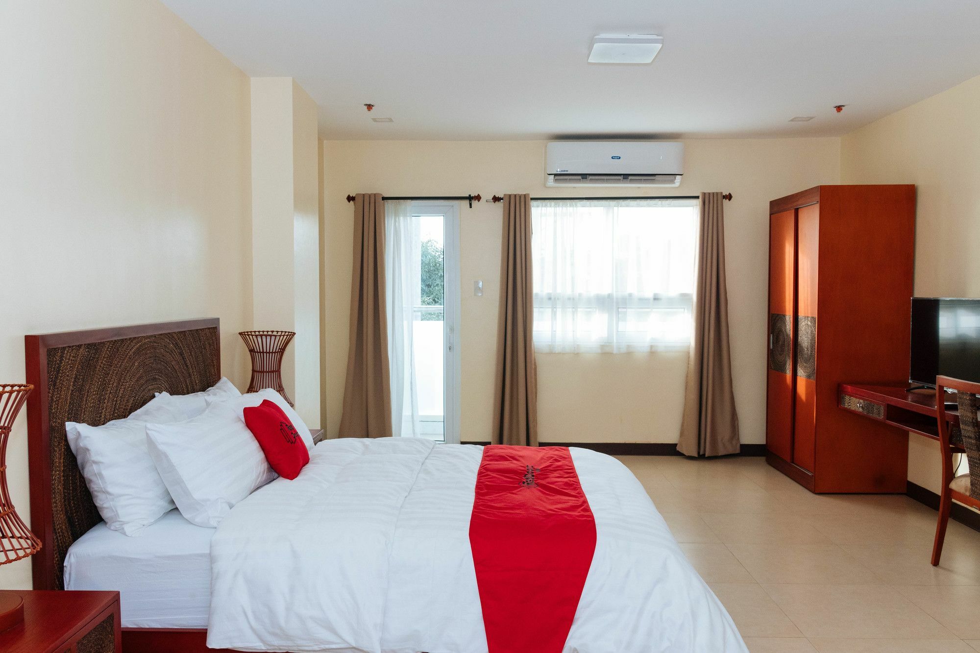 Reddoorz Premium @ Sampaloc Makati Hotel Makati City Екстериор снимка
