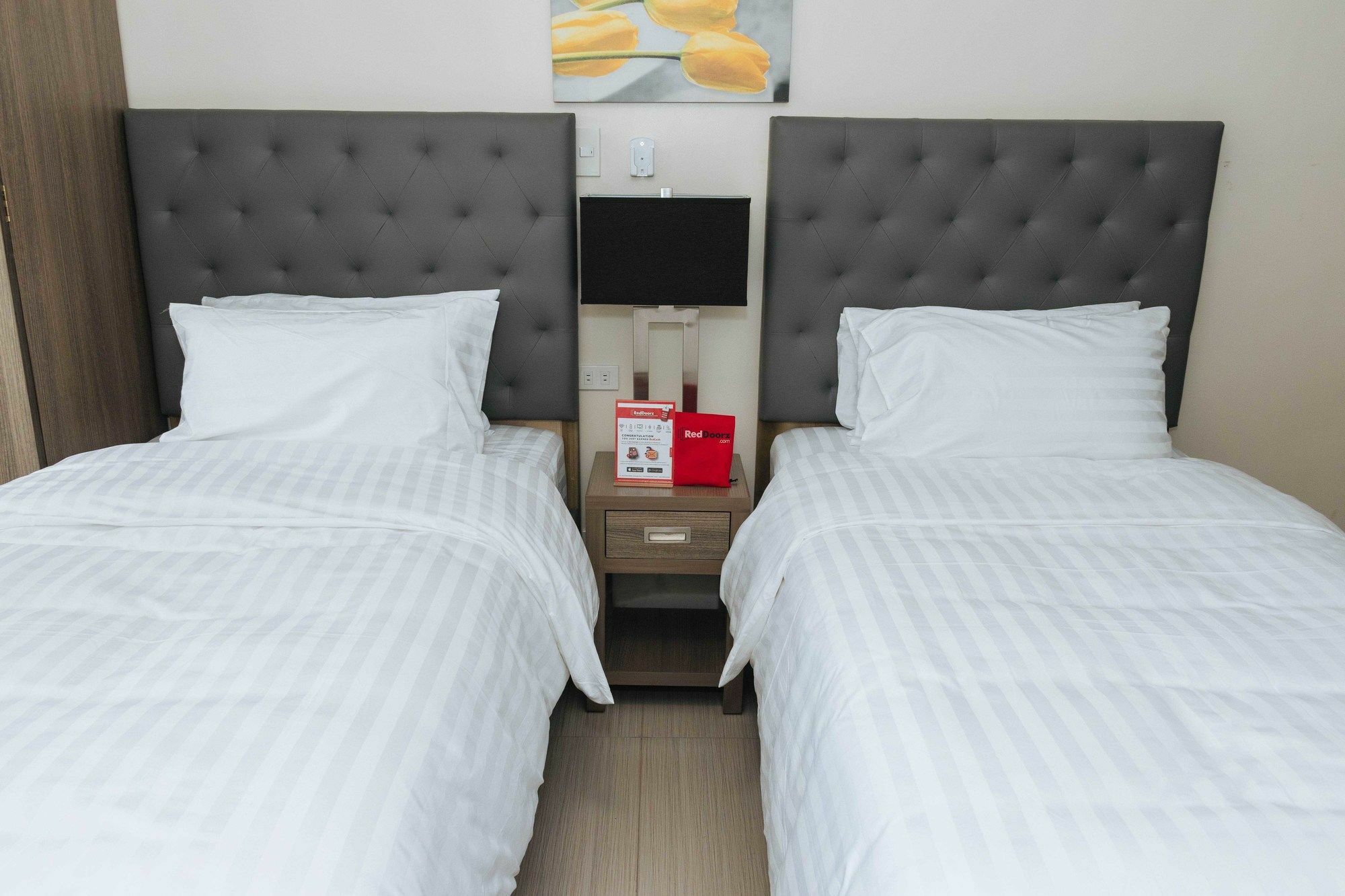 Reddoorz Premium @ Sampaloc Makati Hotel Makati City Екстериор снимка
