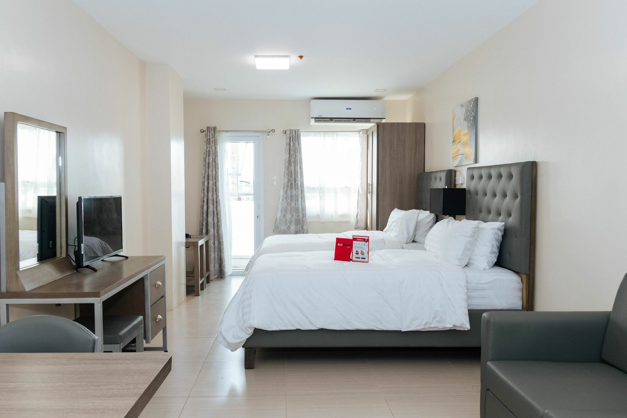 Reddoorz Premium @ Sampaloc Makati Hotel Makati City Екстериор снимка