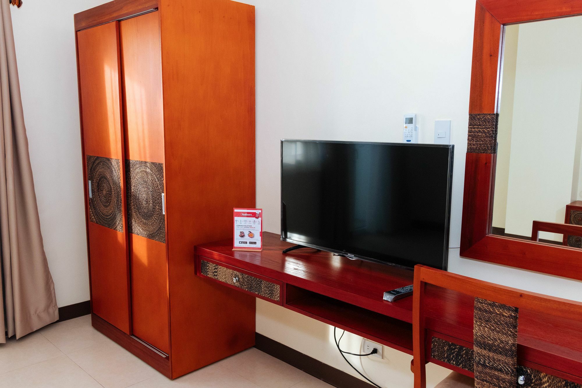 Reddoorz Premium @ Sampaloc Makati Hotel Makati City Екстериор снимка